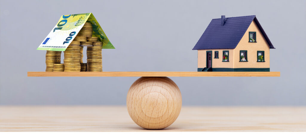 Stock illustration af hus og penge